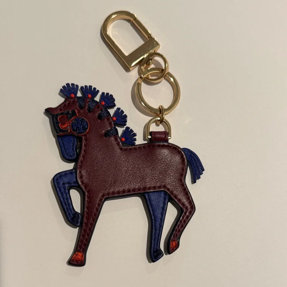 Tory Burch Hank The Horse Keychain Bag Charm with Gold Clip - Picture 1 of 3